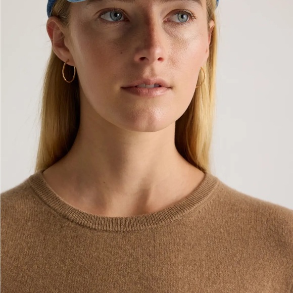 Quince Cashmere Crew Sweater - Picture 5 of 13